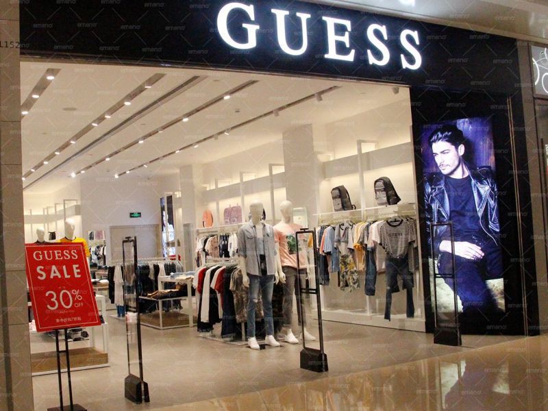 Το κατάστημα ρούχων GUESS τοποθέτησε αντικλεπτική συσκευή κυβικής ομορφιάς AM6811